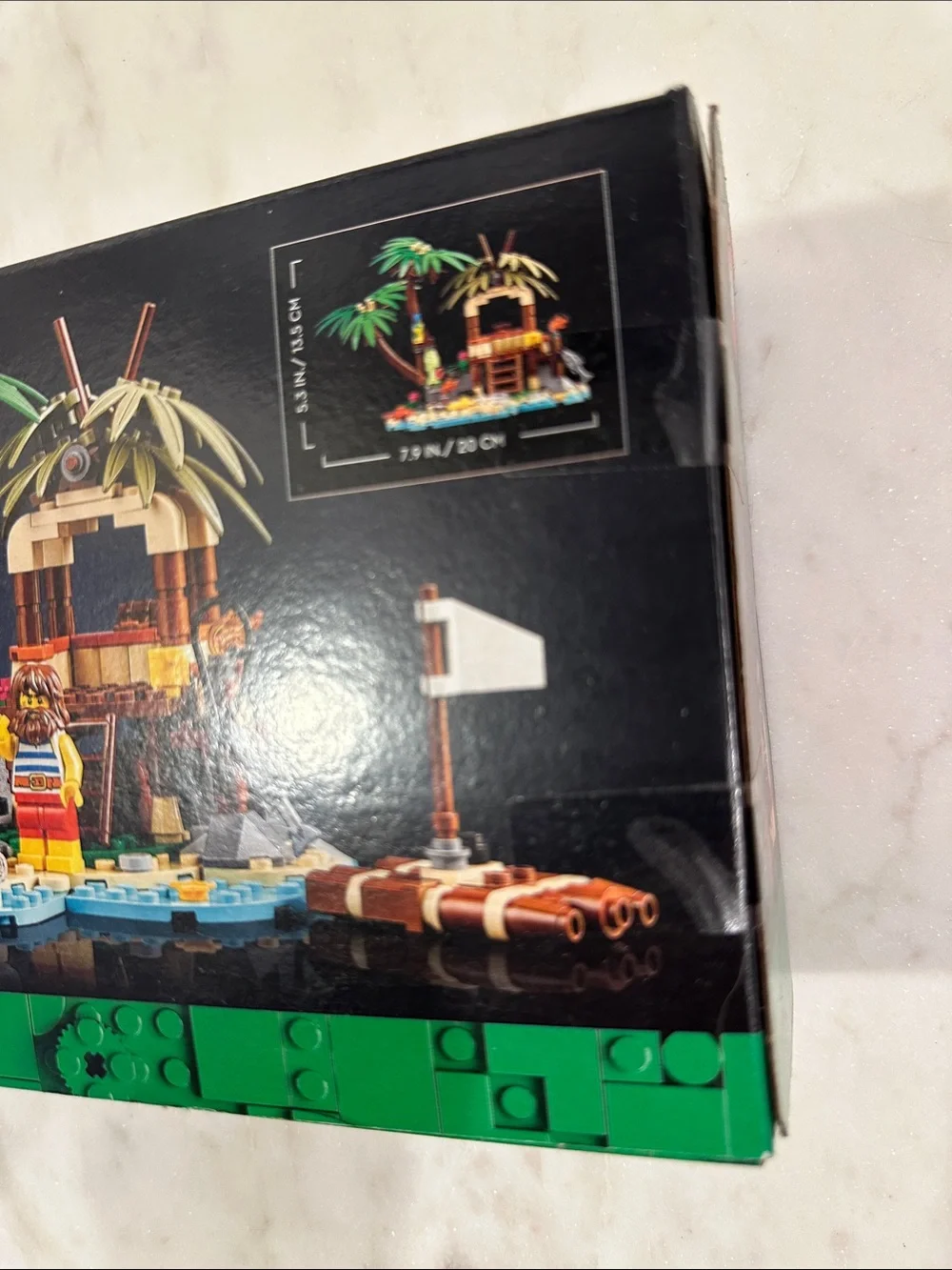 LEGO 40566 Ray The Castaway Building Set - Green, Blue, Tan, Brown New